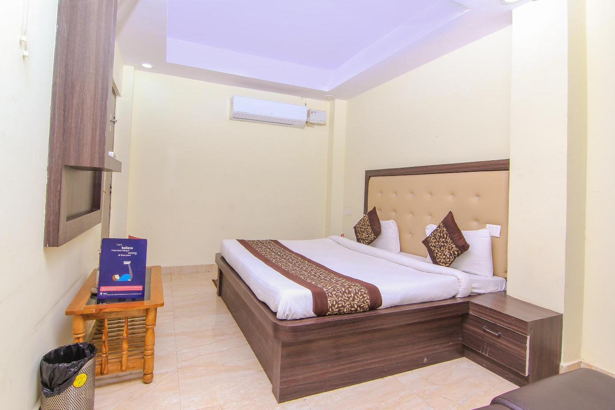 Oyo Flagship Hotel Cz Near Phoenix United Lucknow Dış mekan fotoğraf