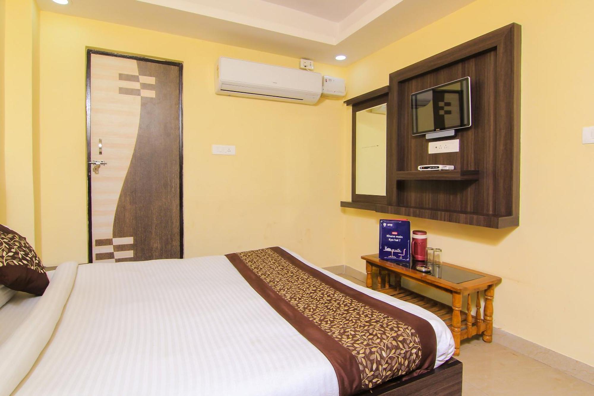 Oyo Flagship Hotel Cz Near Phoenix United Lucknow Dış mekan fotoğraf